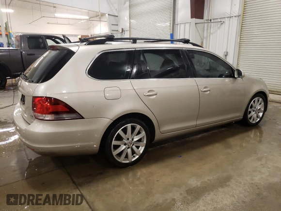 2014 Volkswagen Jetta TDI w/Sunroof & Nav with VIN 3VWPL7AJ0EM611721, listed as a Copart auction lot 86724684 with 127,030 mi miles and Salvage title. Bid and sale history available at DreamBid. Image 3.