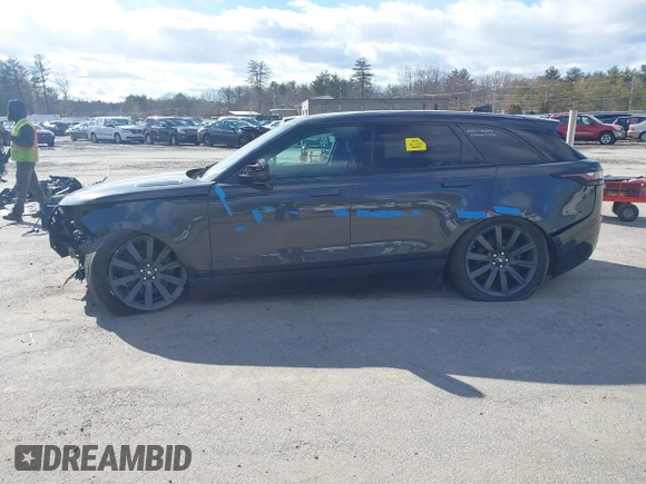 2018 Land Rover Range Rover Velar R-Dynamic HSE with VIN SALYM2RV8JA703707, listed as a IAAI auction lot 41755975 with 40,215 mi miles and . Bid and sale history available at DreamBid. Image 14.
