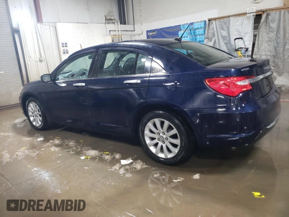 2014 Chrysler 200 Limited z VIN 1C3CCBCG1EN183643, wystawiony jako Copart lot #89395065 z przebiegiem 87 625 mil mil oraz Szkody całkowita. Historia ofert i sprzedaży dostępna na DreamBid. Obrazek 2.