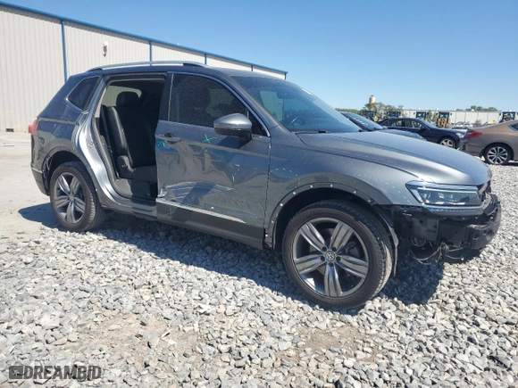 2018 Volkswagen Tiguan SEL Premium with VIN 3VV5B7AX5JM204927, listed as a Copart auction lot 49102565 with 80,282 mi miles and Salvage Title. Bid and sale history available at carsss.com. Image 4.