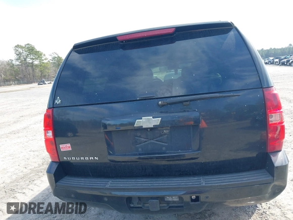 2013 Chevrolet Suburban LT with VIN 1GNSCJE07DR147780, listed as a IAAI auction lot 41666746 with 260,020 mi miles and . Bid and sale history available at DreamBid. Image 16.