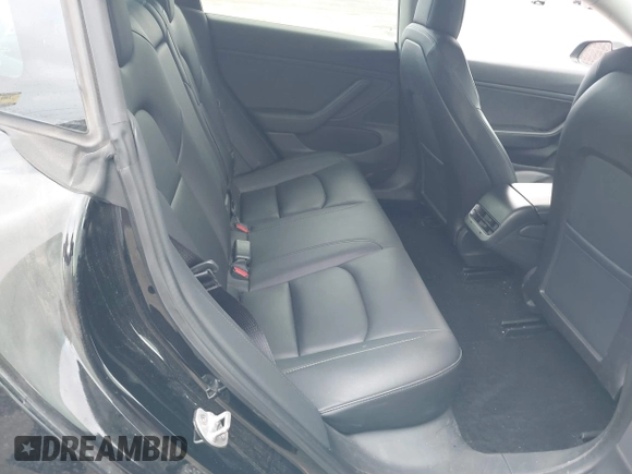 2019 Tesla Model 3 Mid Range z VIN 5YJ3E1EA4KF361967, wystawiony jako IAAI lot #42261724 z przebiegiem 89 902 mil mil oraz . Historia ofert i sprzedaży dostępna na DreamBid. Obrazek 8.