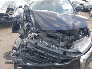 2020 Mitsubishi Outlander ES z VIN JA4AZ3A39LZ042844, wystawiony jako IAAI lot #42162960 z przebiegiem 71 126 mil mil oraz . Historia ofert i sprzedaży dostępna na DreamBid. Obrazek 10.