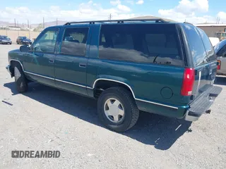 1997 Chevrolet Suburban with VIN 3GNFK16R1VG167865, listed as a IAAI auction lot 42147770 with 201,946 mi miles and . Bid and sale history available at DreamBid. Image 3.