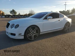 2005 Bentley Continental GT GT z VIN SCBCR63W15C025438, wystawiony jako Copart lot #88168355 z przebiegiem 71 493 mil mil oraz Szkody całkowita. Historia ofert i sprzedaży dostępna na DreamBid. Obrazek 1.