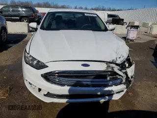 2018 Ford Fusion SE with VIN 3FA6P0H7XJR133458, listed as a Copart auction lot 42201015 with 135,136 mi miles and Salvage Title. Bid and sale history available at carsss.com. Image 5.