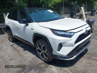 2022 Toyota RAV4 XSE with VIN JTMEB3FV5ND102608, listed as a IAAI auction lot 42664788 with 15,732 mi miles and . Bid and sale history available at DreamBid. Image 1.