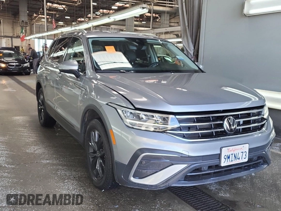2024 Volkswagen Tiguan SE с VIN 3VV3B7AX9RM106728, выставлен на аукционе IAAI как лот 42845194 с пробегом 23 946 миль миль и . История ставок и продаж доступна на DreamBid. Изображение 18.