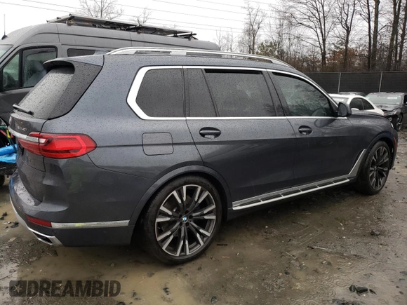 2019 BMW X7 xDrive40i with VIN 5UXCW2C51KL082125, listed as a Copart auction lot 47482325 with 0 mi miles and Salvage Title. Bid and sale history available at carsss.com. Image 3.