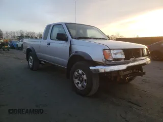 2000 Nissan Frontier XE with VIN 1N6ED26T8YC349616, listed as a Copart auction lot 85468524 with 207,578 mi miles and Salvage title. Bid and sale history available at DreamBid. Image 4.