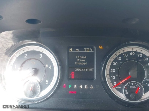 2018 Ram 2500 Tradesman with VIN 3C6UR5HL8JG192520, listed as a IAAI auction lot 41609852 with 255,003 mi miles. Bid and sale history available at carsss.com. Image 7.