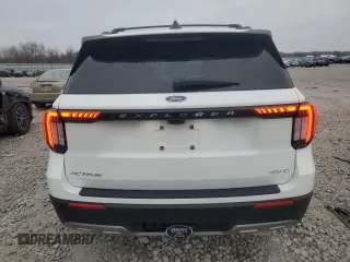 2025 Ford Explorer Active with VIN 1FMUK8DH2SGA06527, listed as a Copart auction lot 85499964 with 1,106 mi miles and Clean Title. Bid and sale history available at carsss.com. Image 6.