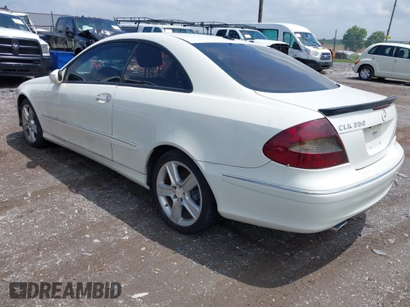 2009 Mercedes-Benz CLK 350 with VIN WDBTJ56H89F262104, listed as a IAAI auction lot 42267345 with 135,819 mi miles and . Bid and sale history available at DreamBid. Image 3.