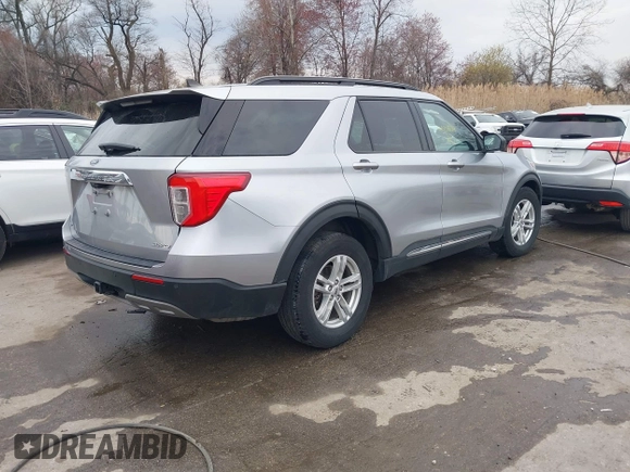 2021 Ford Explorer XLT with VIN 1FMSK8DH6MGC50773, listed as a IAAI auction lot 41908834 with 106,688 mi miles. Bid and sale history available at carsss.com. Image 4.