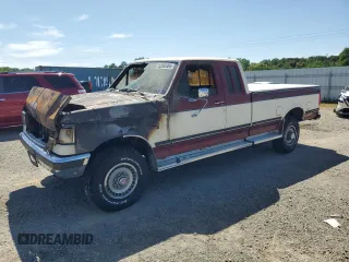 1989 Ford F-250 with VIN 1FTHX26G1KKB05832, listed as a Copart auction lot 52650305 with Not provided miles and Non repairable. Bid and sale history available at DreamBid. Image 1.