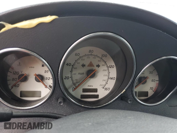 2001 Mercedes-Benz SLK 230 Kompressor z VIN WDBKK49F31F175681, wystawiony jako Copart lot #65155374 z przebiegiem Nie podano mil oraz Nie do naprawy • Non repairable. Historia ofert i sprzedaży dostępna na DreamBid. Obrazek 9.