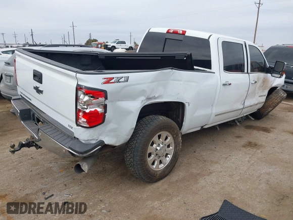 2019 Chevrolet Silverado 2500HD LTZ with VIN 1GC1KTEY3KF167922, listed as a IAAI auction lot 41581196 with 110,252 mi miles. Bid and sale history available at carsss.com. Image 4.