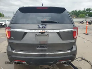 2018 Ford Explorer XLT z VIN 1FM5K7D87JGC32723, wystawiony jako Copart lot #51791465 z przebiegiem 121 053 mil mil oraz Szkoda całkowita • Salvage title. Historia ofert i sprzedaży dostępna na DreamBid. Obrazek 6.