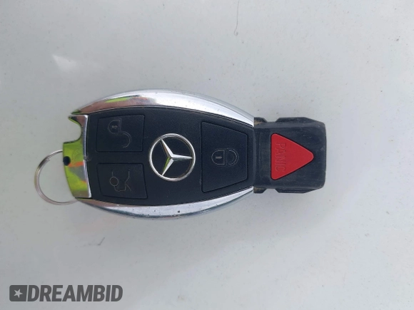 2014 Mercedes-Benz C 250 Sport z VIN WDDGF4HB5EA964773, wystawiony jako IAAI lot #42416375 z przebiegiem 113 333 mil mil oraz . Historia ofert i sprzedaży dostępna na DreamBid. Obrazek 11.