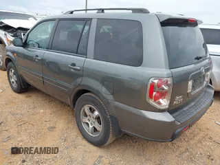 2008 Honda Pilot EX-L with VIN 5FNYF18568B053077, listed as a IAAI auction lot 42195911 with 313,879 mi miles and . Bid and sale history available at DreamBid. Image 3.