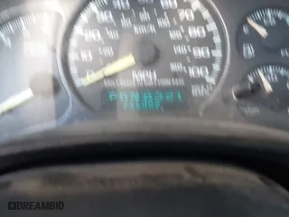 2001 Chevrolet Tahoe LS with VIN 1GNEK13T01R175168, listed as a IAAI auction lot 41419827 with 255,002 mi miles. Bid and sale history available at carsss.com. Image 15.