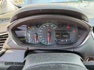 2020 Chevrolet Trax LT with VIN KL7CJLSBXLB332009, listed as a Copart auction lot 62892085 with 31,802 mi miles and Salvage title. Bid and sale history available at DreamBid. Image 9.