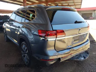2022 Volkswagen Atlas SEL Premium R-Line с VIN 1V2FR2CA0NC562386, выставлен на аукционе IAAI как лот 42610040 с пробегом 24 039 миль миль и . История ставок и продаж доступна на DreamBid. Изображение 3.