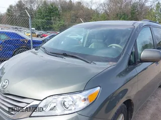 2013 Toyota Sienna XLE AAS с VIN 5TDYK3DC8DS318387, выставлен на аукционе IAAI как лот 42146255 с пробегом 244 899 миль миль и . История ставок и продаж доступна на DreamBid. Изображение 6.
