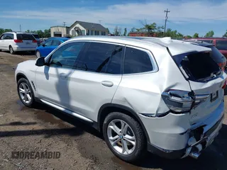 2019 BMW X3 xDrive30i z VIN 5UXTR9C5XKLD90591, wystawiony jako IAAI lot #42296306 z przebiegiem 100 416 mil mil oraz . Historia ofert i sprzedaży dostępna na DreamBid. Obrazek 3.