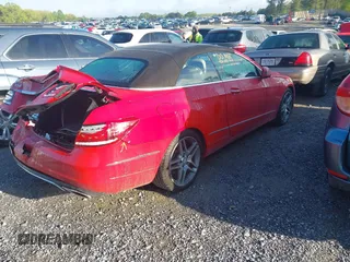 2014 Mercedes-Benz E 350 with VIN WDDKK5KF1EF261052, listed as a IAAI auction lot 42008190 with 64,822 mi miles and . Bid and sale history available at DreamBid. Image 4.