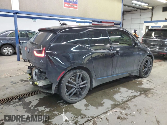2017 BMW i3 z VIN WBY1Z8C3XHV890664, wystawiony jako Copart lot #44791935 z przebiegiem 97 864 mil mil oraz Szkody całkowita. Historia ofert i sprzedaży dostępna na DreamBid. Obrazek 3.