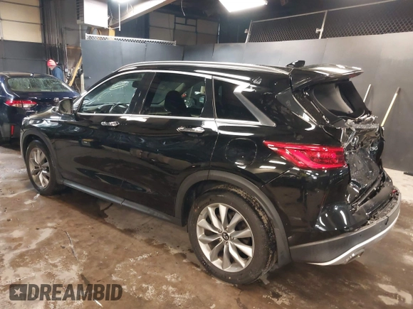 2021 Infiniti QX50 Luxe z VIN 3PCAJ5BB2MF120371, wystawiony jako IAAI lot #38543489 z przebiegiem 14 942 mil mil oraz . Historia ofert i sprzedaży dostępna na DreamBid. Obrazek 3.