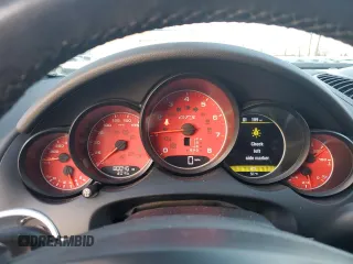2014 Porsche Cayenne GTS z VIN WP1AD2A21ELA78053, wystawiony jako Copart lot #87922985 z przebiegiem 80 046 mil mil oraz Szkoda całkowita • Salvage title. Historia ofert i sprzedaży dostępna na DreamBid. Obrazek 9.