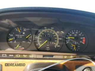 1989 Mercedes-Benz 560 with VIN WDBCA39D8KA437872, listed as a Copart auction lot 45689195 with 151,851 mi miles and Clean Title. Bid and sale history available at DreamBid. Image 9.