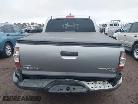 2014 Toyota Tacoma PreRunner with VIN 5TFJU4GN1EX052382, listed as a IAAI auction lot 41533721 with 165,245 mi miles. Bid and sale history available at carsss.com. Image 17.