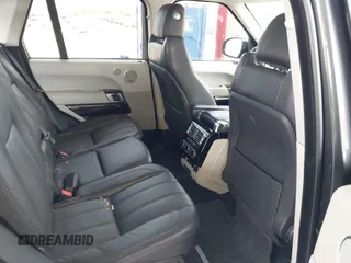 2016 Land Rover Range Rover HSE z VIN SALGS2PFXGA313164, wystawiony jako IAAI lot #42362077 z przebiegiem 35 609 mil mil oraz . Historia ofert i sprzedaży dostępna na DreamBid. Obrazek 8.