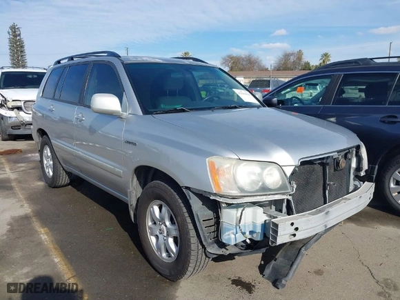 2001 Toyota Highlander with VIN JTEGF21A710024230, listed as a IAAI auction lot 41561016 with 172,704 mi miles. Bid and sale history available at carsss.com. Image 1.