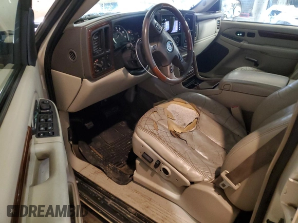 2004 Cadillac Escalade EXT z VIN 3GYEK62N04G145188, wystawiony jako Copart lot #88685905 z przebiegiem Nie podano mil oraz Szkody całkowita. Historia ofert i sprzedaży dostępna na DreamBid. Obrazek 8.
