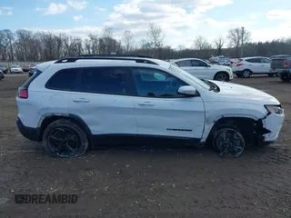 2020 Jeep Cherokee Altitude with VIN 1C4PJMLX0LD621828, listed as a IAAI auction lot 41439862 with 74,350 mi miles and . Bid and sale history available at DreamBid. Image 13.