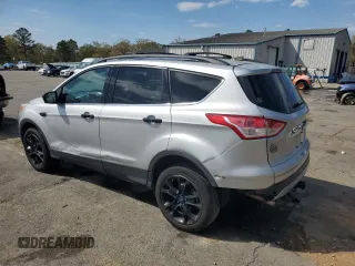 2013 Ford Escape SEL with VIN 1FMCU9H94DUB43536, listed as a Copart auction lot 50815175 with 193,154 mi miles and Salvage Title. Bid and sale history available at carsss.com. Image 2.
