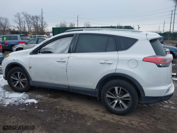 2017 Toyota RAV4 XLE with VIN 2T3RFREV4HW673525, listed as a IAAI auction lot 41503904 with 75,281 mi miles. Bid and sale history available at carsss.com. Image 3.