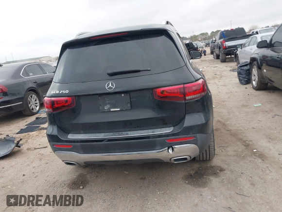 2020 Mercedes-Benz GLB 250 z VIN W1N4M4GB1LW051215, wystawiony jako IAAI lot #41507234 z przebiegiem 57 460 mil mil oraz . Historia ofert i sprzedaży dostępna na DreamBid. Obrazek 16.
