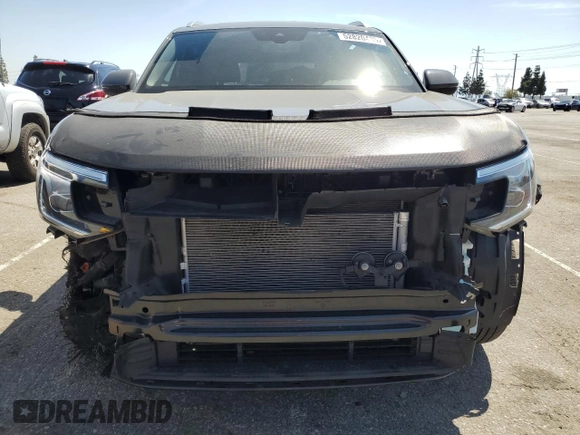 2024 Volkswagen Atlas SE with VIN 1V2JE2CA1RC229108, listed as a Copart auction lot 52820435 with 14,426 mi miles and Salvage title. Bid and sale history available at DreamBid. Image 5.
