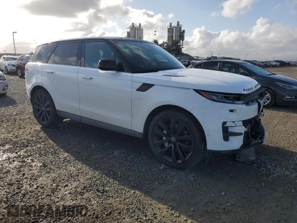 2024 Land Rover Range Rover Sport SE z VIN SAL1P9EU9RA159907, wystawiony jako Copart lot #51168185 z przebiegiem 23 021 mil mil oraz Szkoda całkowita • Salvage title. Historia ofert i sprzedaży dostępna na DreamBid. Obrazek 4.