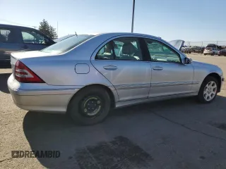 2006 Mercedes-Benz C 230 Sport z VIN WDBRF56H46F730658, wystawiony jako Copart lot #44520115 z przebiegiem 200 746 mil mil oraz Szkoda całkowita • Salvage title. Historia ofert i sprzedaży dostępna na DreamBid. Obrazek 3.