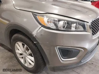 2016 Kia Sorento LX with VIN 5XYPG4A38GG002349, listed as a IAAI auction lot 41982487 with 139,160 mi miles. Bid and sale history available at carsss.com. Image 6.