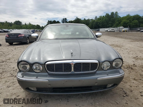 2005 Jaguar XJ Vanden Plas with VIN SAJWA82C25SG44967, listed as a Copart auction lot 62807705 with 33,020 mi miles and Clean title. Bid and sale history available at DreamBid. Image 5.