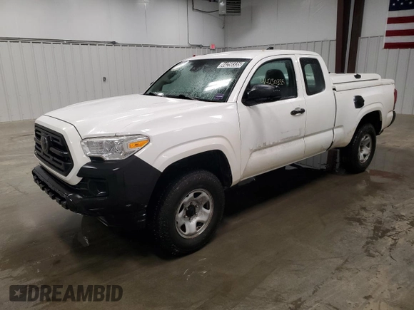 2018 Toyota Tacoma SR z VIN 5TFSX5EN0JX059029, wystawiony jako Copart lot #44250335 z przebiegiem 178 386 mil mil oraz Czysty tytuł • Clean title. Historia ofert i sprzedaży dostępna na DreamBid. Obrazek 1.