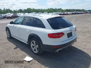 2015 Audi allroad Premium Plus with VIN WA1UFAFLXFA055527, listed as a IAAI auction lot 41760426 with 130,238 mi miles. Bid and sale history available at carsss.com. Image 3.