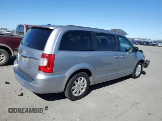2015 Chrysler Town & Country LX with VIN 2C4RC1AG4FR675672, listed as a Copart auction lot 48070935 with 78,403 mi miles and Salvage Title. Bid and sale history available at carsss.com. Image 3.